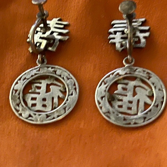 Beautiful vintage Asian earrings for non-pierced ears. 925 sterling silver - Picture 3 of 6